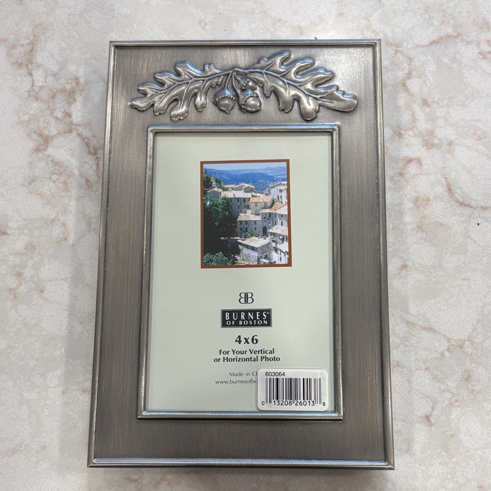 Burnes of Boston Pewter style Acorn Photo Frame 4x6”